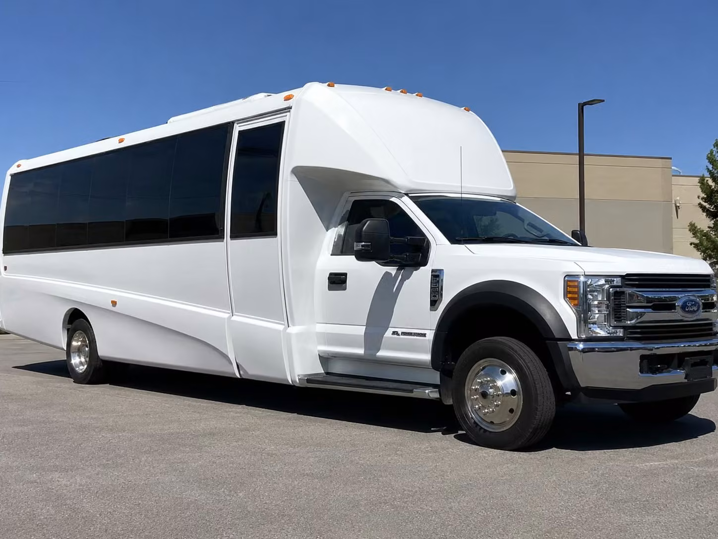 15 passenger minibus