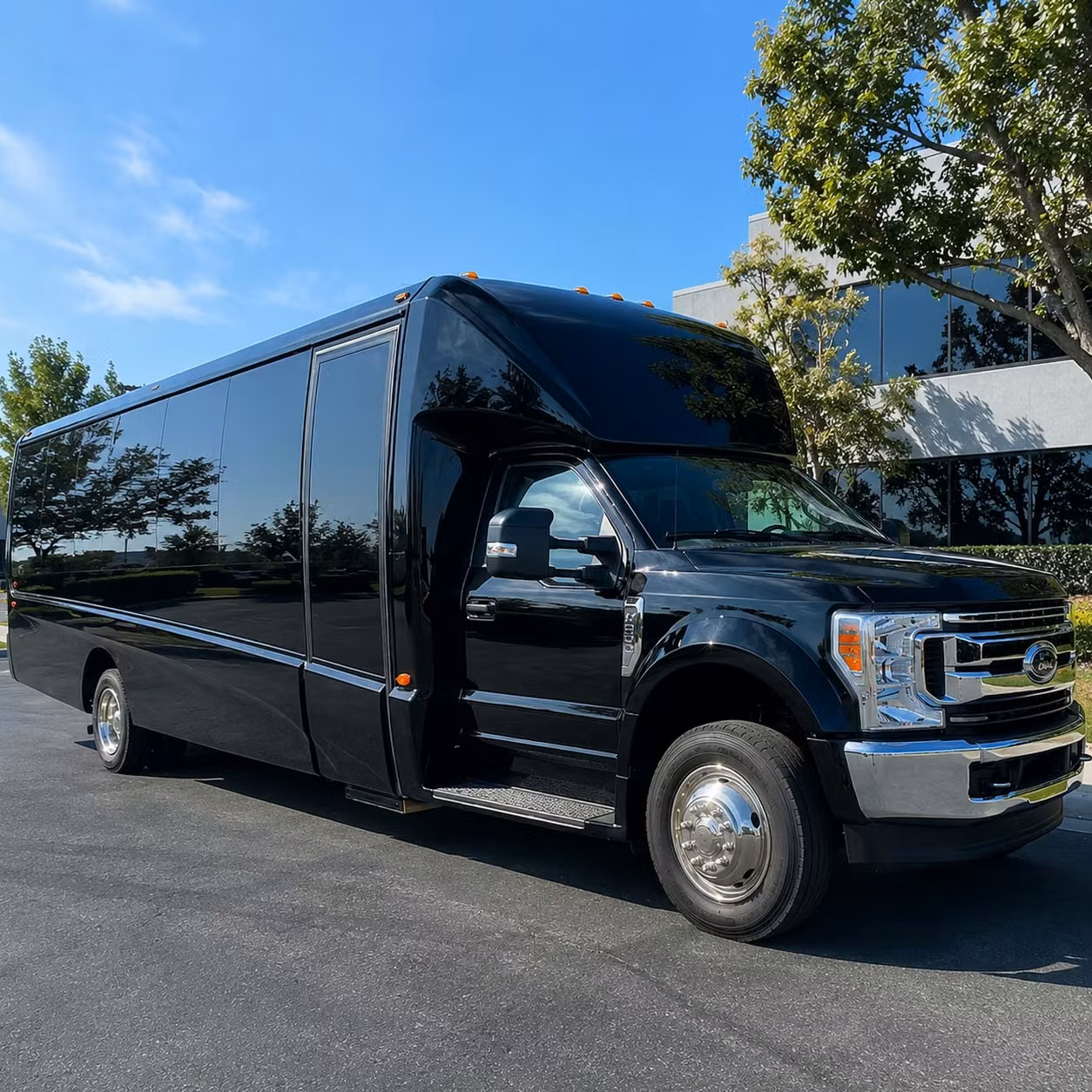 pasadena 20 passenger minibus rental