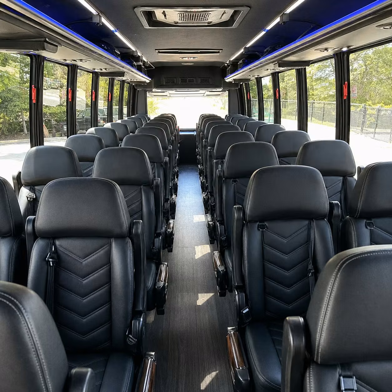 pasadena 25 passenger minibus rental